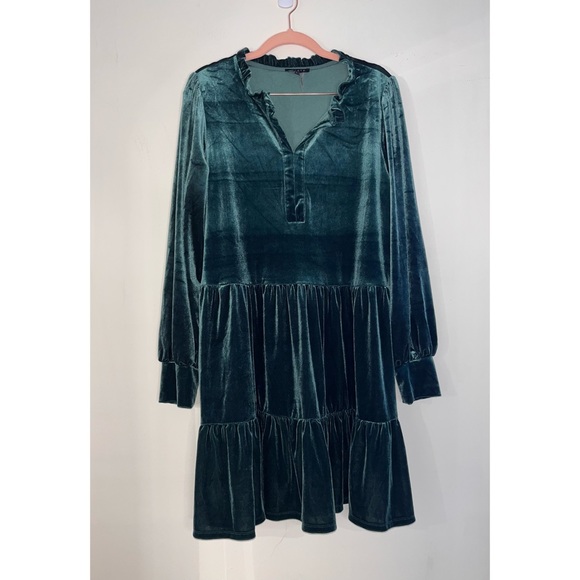 1. State Velvet Tiered Ruffle Long Sleeve Dress Green Size Large - Picture 1 of 11
